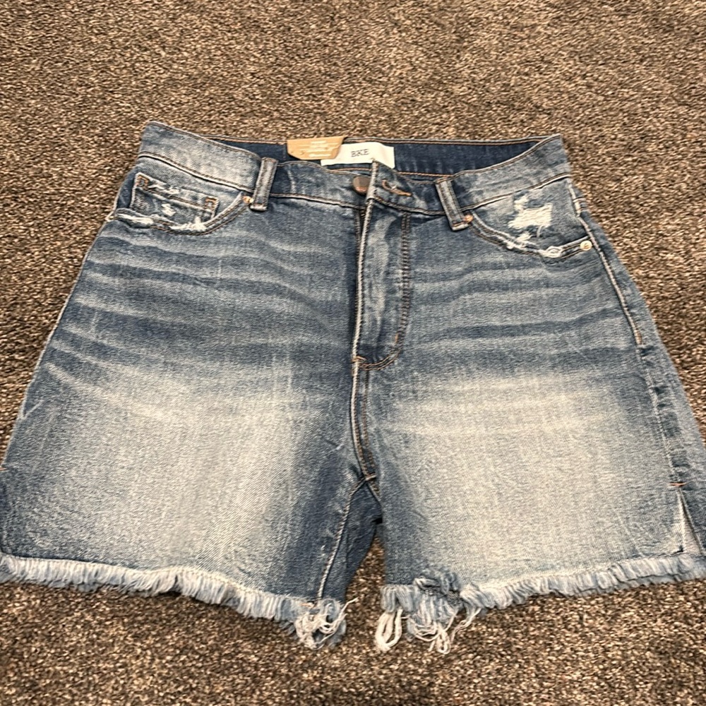 NWT BKE Parker size 24